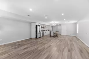 19 Cambridge Ave, Jersey City, NJ 07307 - Photo 39