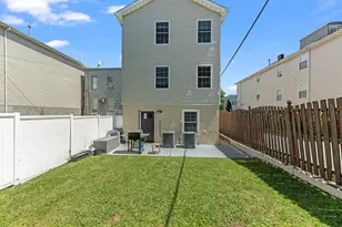 19 Cambridge Ave, Jersey City, NJ 07307 - Photo 45