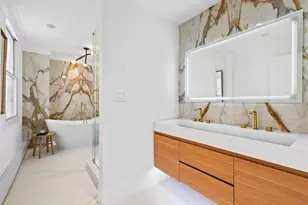 102 Shearwater Ct E, Jersey City, NJ 07305 - Photo 23