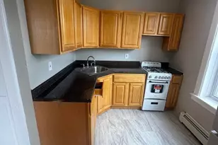 12 Bond St, Jersey City, NJ 07306 - Photo 5