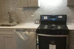 196 Van Horne St, Jersey City, NJ 07304 - Photo 7