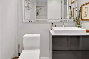 15 Freedom Way, Jersey City, NJ 07305 - Photo 21