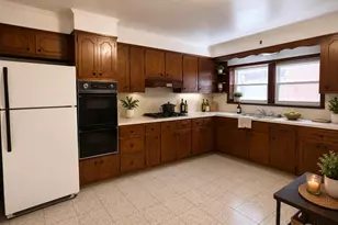1314 Bloomfield St, Hoboken, NJ 07030 - Photo 3