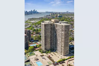 200 Winston Dr #2811, Cliffside Park, NJ 07010 - Photo 7