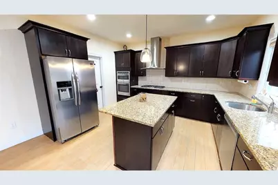 21 Jacobs Landing Way #21, Secaucus, NJ 07094 - Photo 5