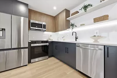 105 Laidlaw Ave #4 (carriage house), Jersey City, NJ 07306 - Photo 1
