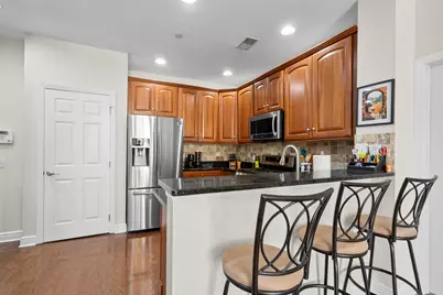 7400 River Rd #401, North Bergen, NJ 07047 - Photo 5