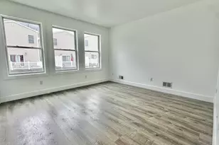 20 Fisk St, Jersey City, NJ 07306 - Photo 7