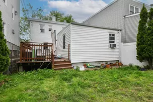 26 Charles St, Jersey City, NJ 07307 - Photo 21