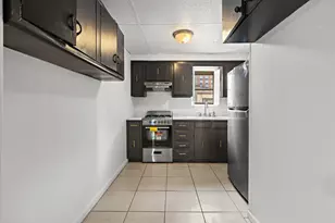 8 Perrine Ave, Jersey City, NJ 07306 - Photo 3