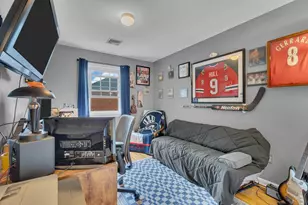 3661 Meadow Ln, North Bergen, NJ 07047 - Photo 15