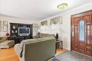 318 9th St, Jersey City, NJ 07302 - Photo 7