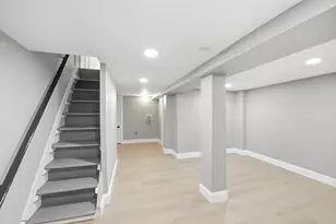 139 W 51st St, Bayonne, NJ 07002 - Photo 21
