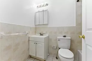 30 Elm Ct, Bayonne, NJ 07002 - Photo 5