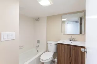 32 Kelly Pkwy, Bayonne, NJ 07002 - Photo 21