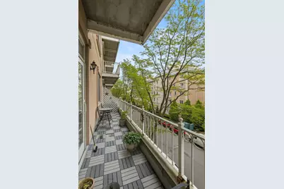 208 Shearwater Ct West #32, Jersey City, NJ 07305 - Photo 3