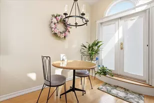 6 Parkside Ln, Bayonne, NJ 07002 - Photo 11