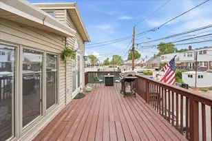 6 Parkside Ln, Bayonne, NJ 07002 - Photo 15