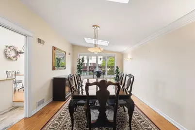 6 Parkside Lane, Bayonne, NJ 07002 - Photo 7