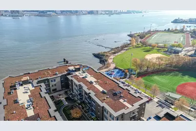 150 Henley Pl #404, Weehawken, NJ 07086 - Photo 9