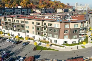 150 Henley Pl, Weehawken, NJ 07086 - Photo 5