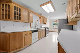 287 Ave E, Bayonne, NJ 07002 - Photo 7