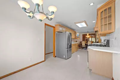 287 Avenue E, Bayonne, NJ 07002 - Photo 9