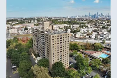 201 St Pauls Ave #9F, Jersey City, NJ 07306 - Photo 1