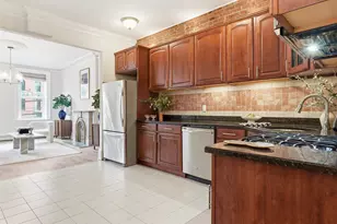 189 Christopher Columbus Dr, Jersey City, NJ 07302 - Photo 13