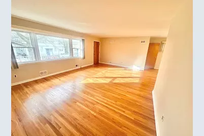 588 Avenue A #2, Bayonne, NJ 07002 - Photo 3