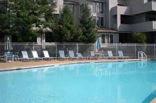 700 Mainsail Ln, Secaucus, NJ 07094 - Photo 15