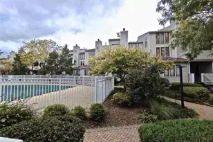 700 Mainsail Ln, Secaucus, NJ 07094 - Photo 21