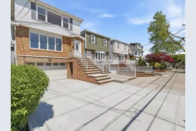 137 Kennedy Blvd #2, Bayonne, NJ 07002 - Photo 1