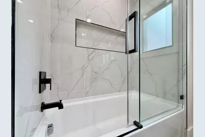 182 Columbia Ave, Jersey City, NJ 07307 - Photo 19