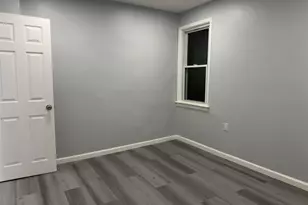 528 Kennedy Blvd, Bayonne, NJ 07002 - Photo 11