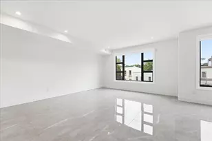 290 Griffith St, Jersey City, NJ 07307 - Photo 5