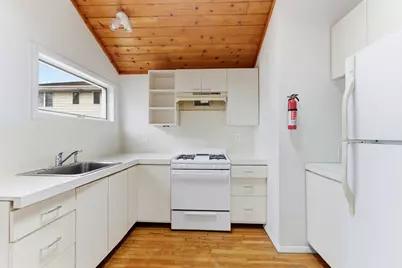 2455 3rd St, Fort Lee, NJ 07024 - Photo 31