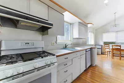 2455 3rd St, Fort Lee, NJ 07024 - Photo 9