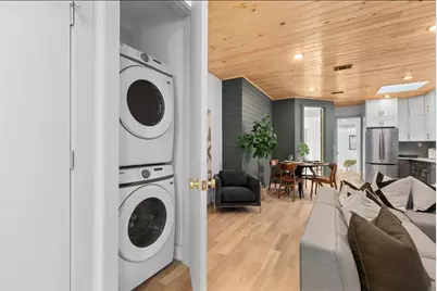 297 New York Ave, Jersey City, NJ 07307 - Photo 9