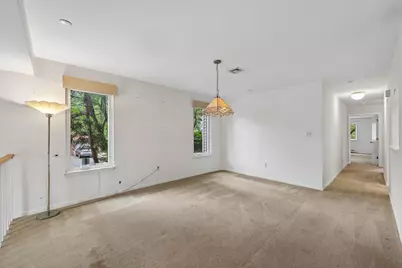 1 Peabody Ct, Teaneck Township, NJ 07666 - Photo 9