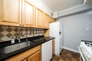 6050 Blvd E, West New York, NJ 07093 - Photo 11