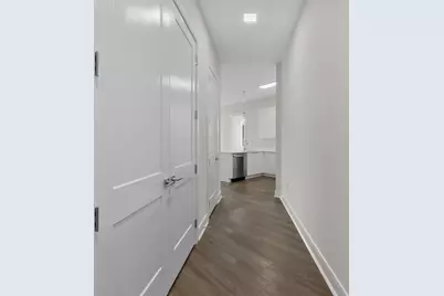 121 34th St #308, Union City, NJ 07087 - Photo 5