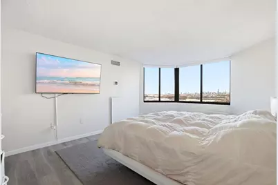 1633 Harmon Cove Tower #1633, Secaucus, NJ 07094 - Photo 19