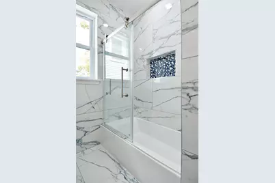 92 West 6th St, Bayonne, NJ 07002 - Photo 19