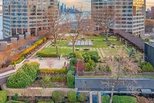 7000 Blvd E, Guttenberg, NJ 07093 - Photo 3