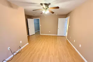 42 Cypress St, Jersey City, NJ 07305 - Photo 9