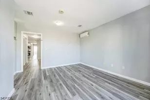 708 Ocean Ave, Jersey City, NJ 07305 - Photo 3
