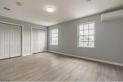 708 Ocean Ave, Jersey City, NJ 07305 - Photo 9