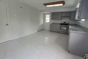 360 New York Ave, Lyndhurst Township, NJ 07071 - Photo 3