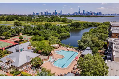 101 Shearwater Ct East #62, Jersey City, NJ 07305 - Photo 27